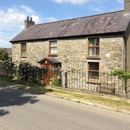 Grove Fort Self Catering Farmhouse Finnis エクステリア 写真